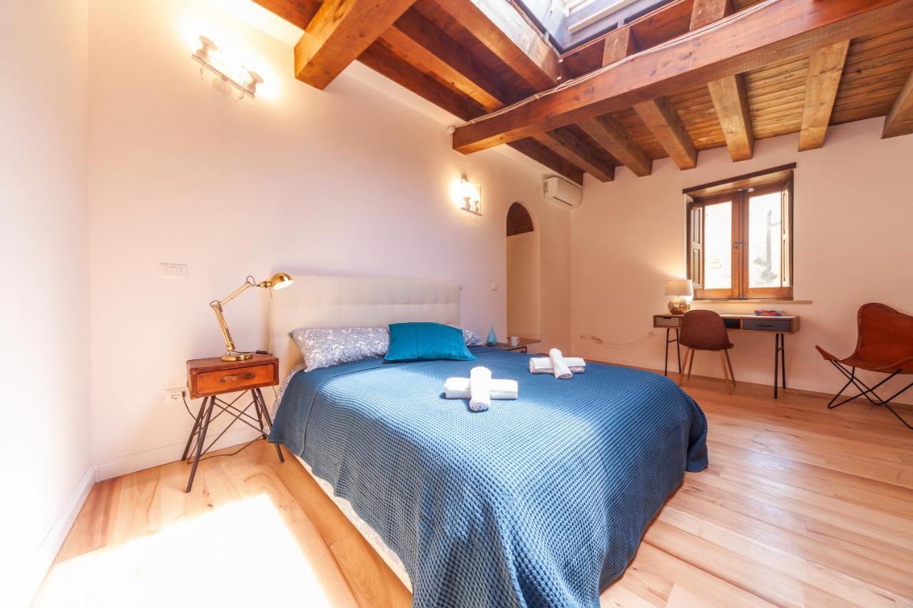 Vakalu-Piazza Duomo Charming Apartment Syracuse Exterior foto